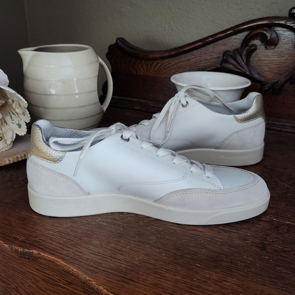 Ecco Street Lite Sneakers - Picture 3 of 9